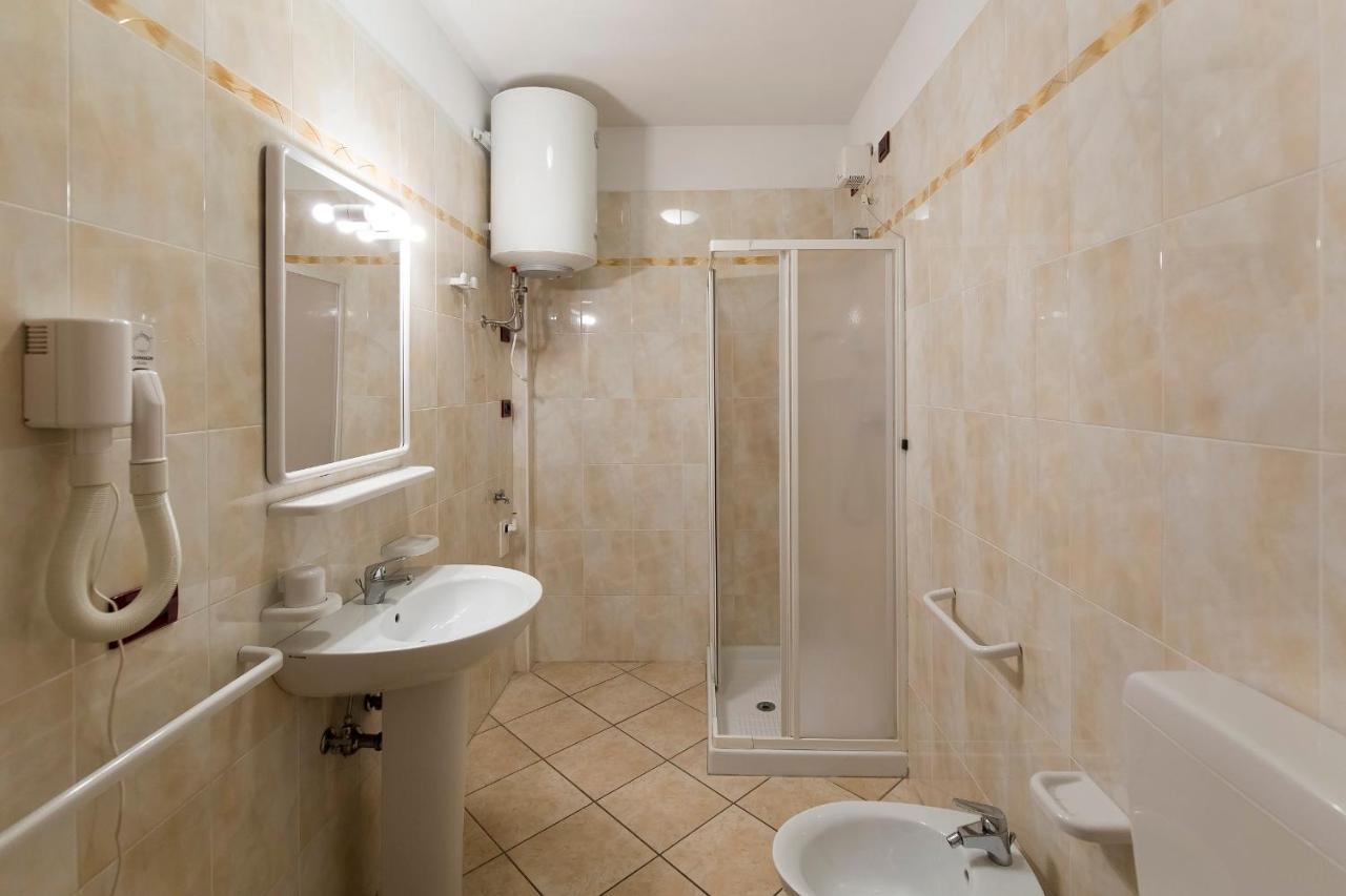 Apartamento Robinia/Pinetine Lido Altanea Caorle Exterior foto