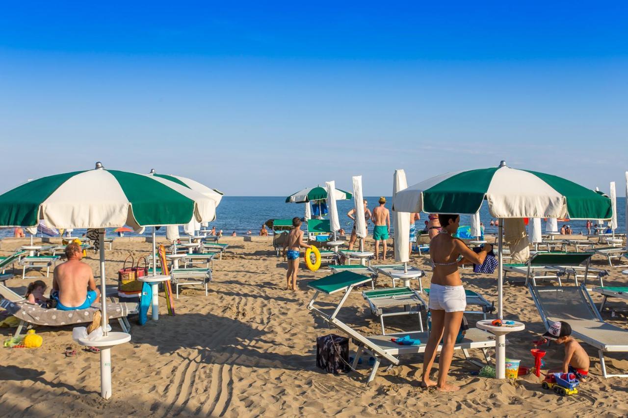 Apartamento Robinia/Pinetine Lido Altanea Caorle Exterior foto